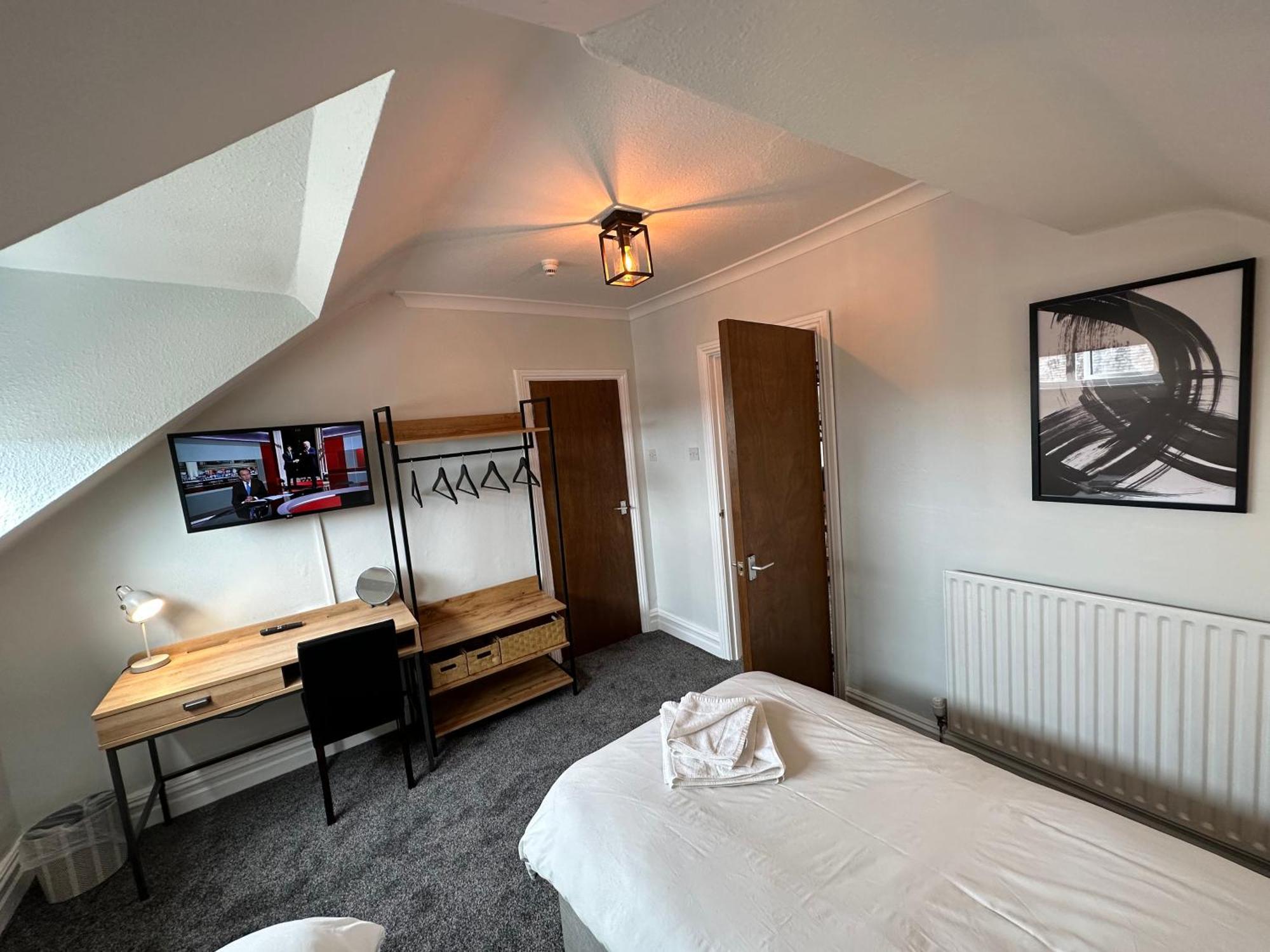 Waverley Hotel Уоркингтън Екстериор снимка