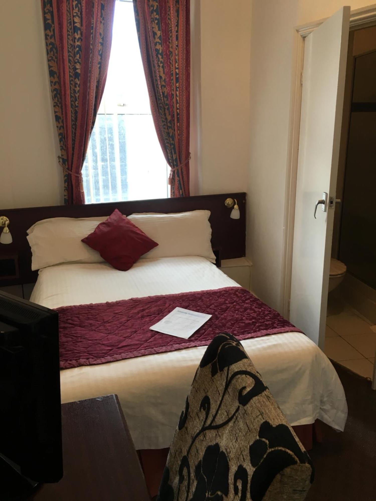 Waverley Hotel Уоркингтън Стая снимка